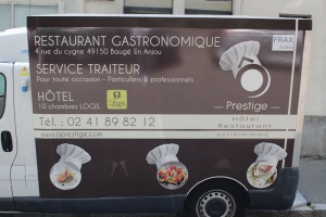 adhésif sticker camion traiteur angers