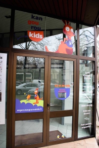 adhésif vitrine panneaux local angers