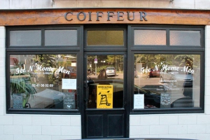 adhésif vitrine magasin angers