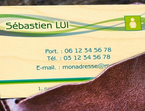 Des cartes en bois personnalisables en quadrichromie !